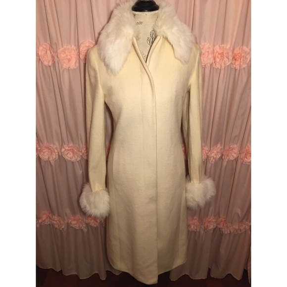 Bloomingdale's Jackets & Blazers - Cream Wool Coat with Fur Collar and Cuffs